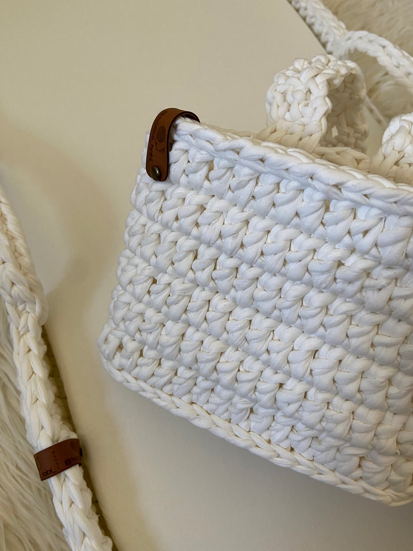 Hanging basket