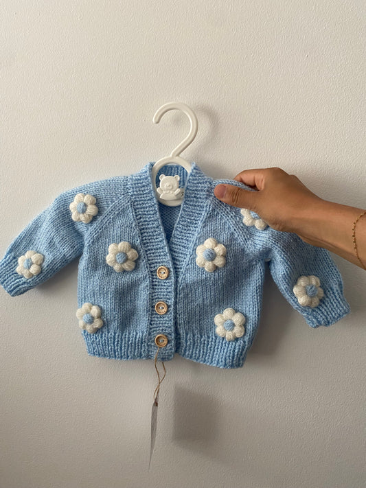 Gilet fleuri bleu ciel (prêt à partir) 0-3mois