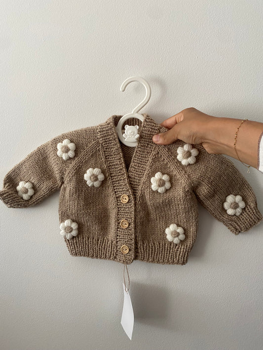 Gilet fleuri beige (prêt à partir) 0-3mois